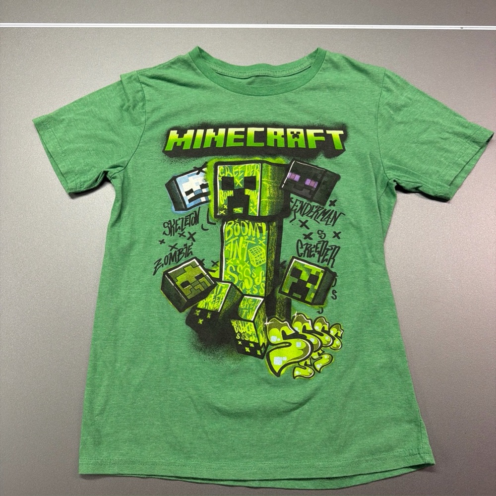 Minecraft Short Sleeve T-Shirt Youth‎ Medium Green NWOT